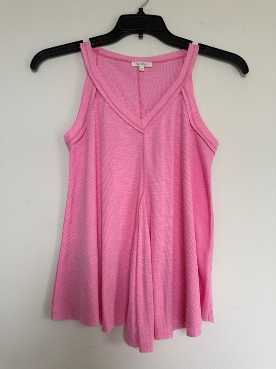 LA MIEL Tops - LA MIEL Pink V-Neck Flowy Tank Top